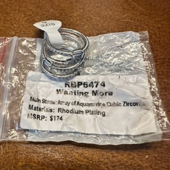 4 Stack Cubic Zirconia Size 5 Rings - Picture 4 of 4